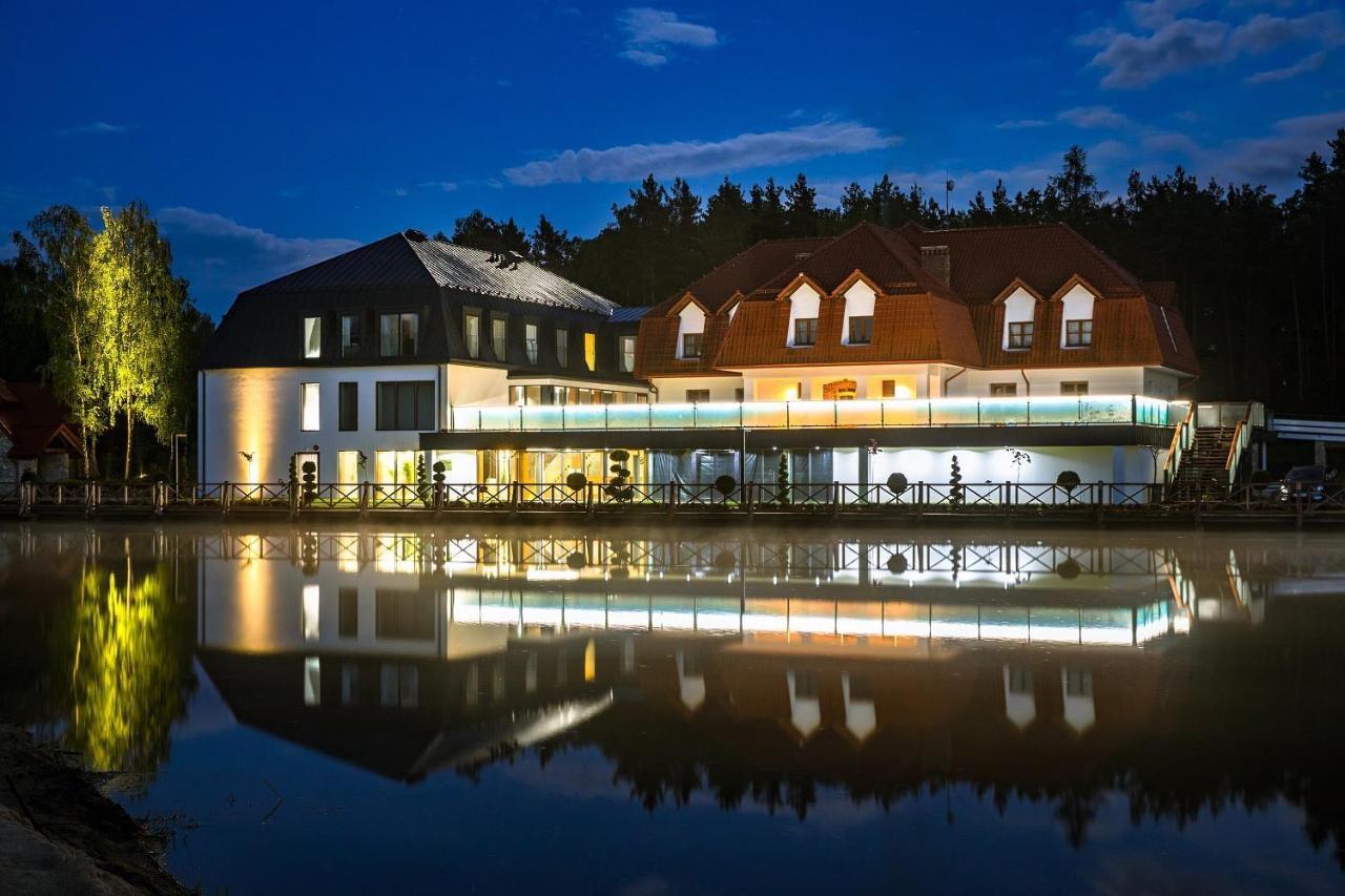 Debowy Dwor Hotel Ruda Rozaniecka Luaran gambar
